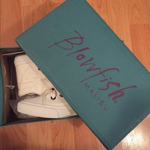Women’s Blowfish Shoes Size 8